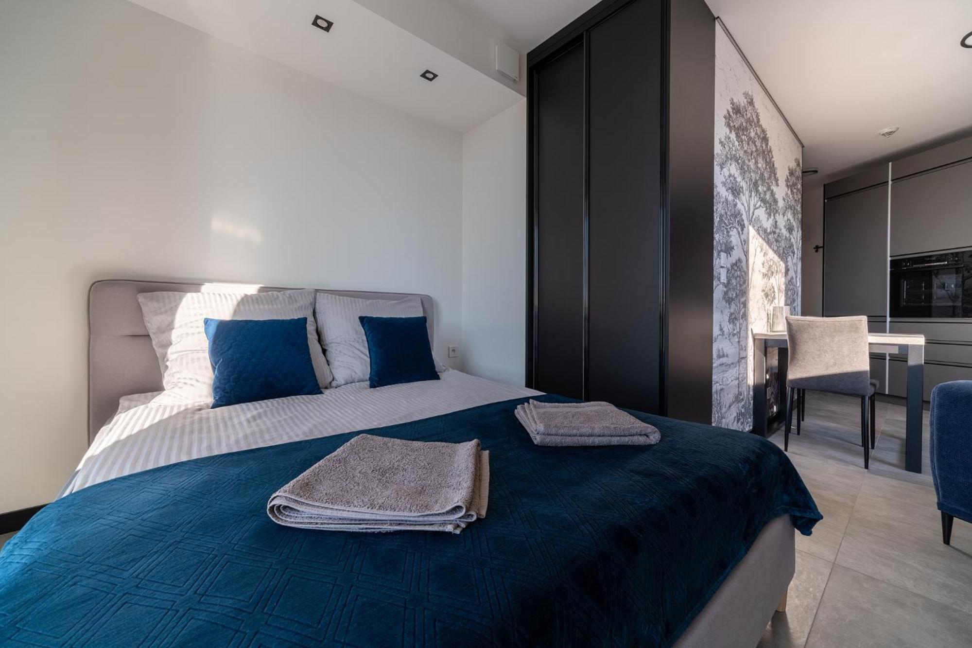 Nowe Apartamenty Warszawa Wiktoryn Tv Smart Wi-Fi Exterior photo